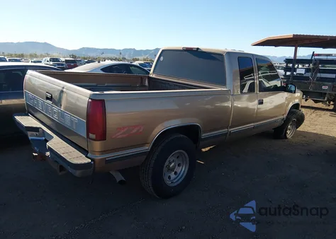 1996 Chevrolet Gmt 400 z USA, uszkodzony, nr VIN 1GCEK19MXTE154766